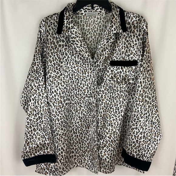 Evandale Intimates Leopard Print Satiny with Velvet Trim Pajama Set Size XL - Picture 3 of 6